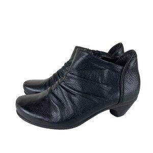 NAOT Women 38 US 7.5 Ruched Black Leather Ankle Boots Bootie Comfort Shoe